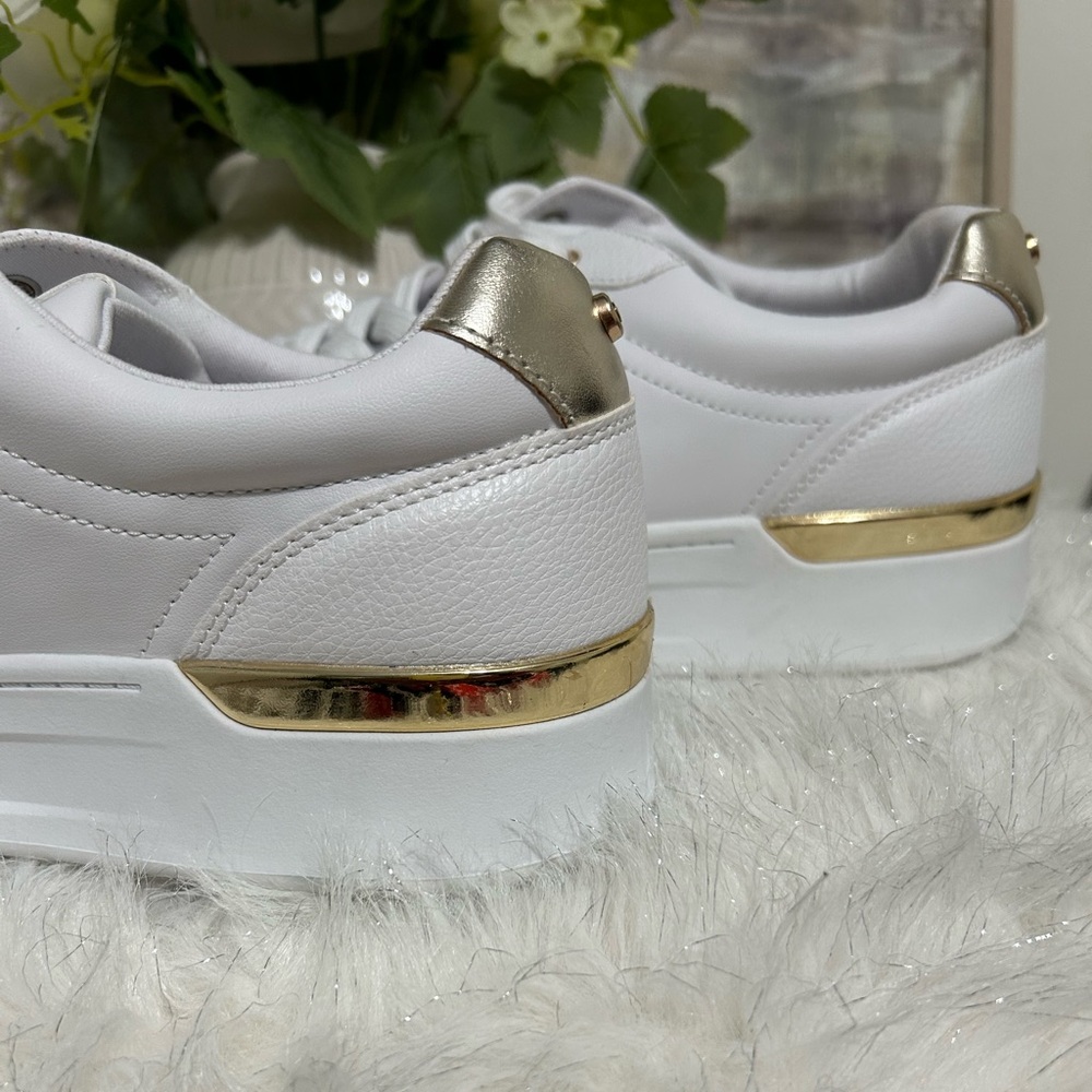 NEW GBG Los Angelos Whir & Gold Size 11 Women's Sneakers - Picture 5 of 6